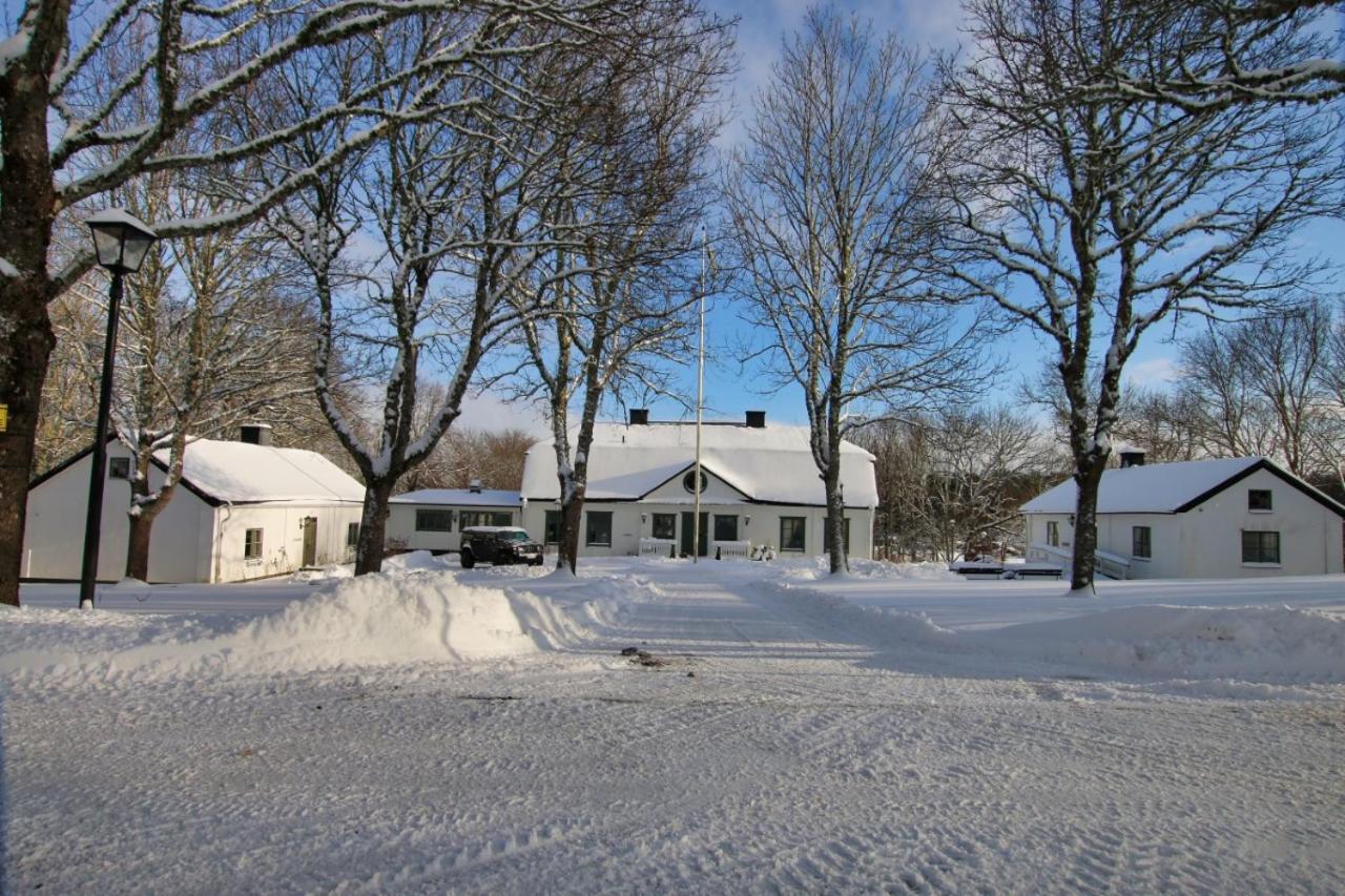 Bergby Herrgard Grisslehamn Exterior foto